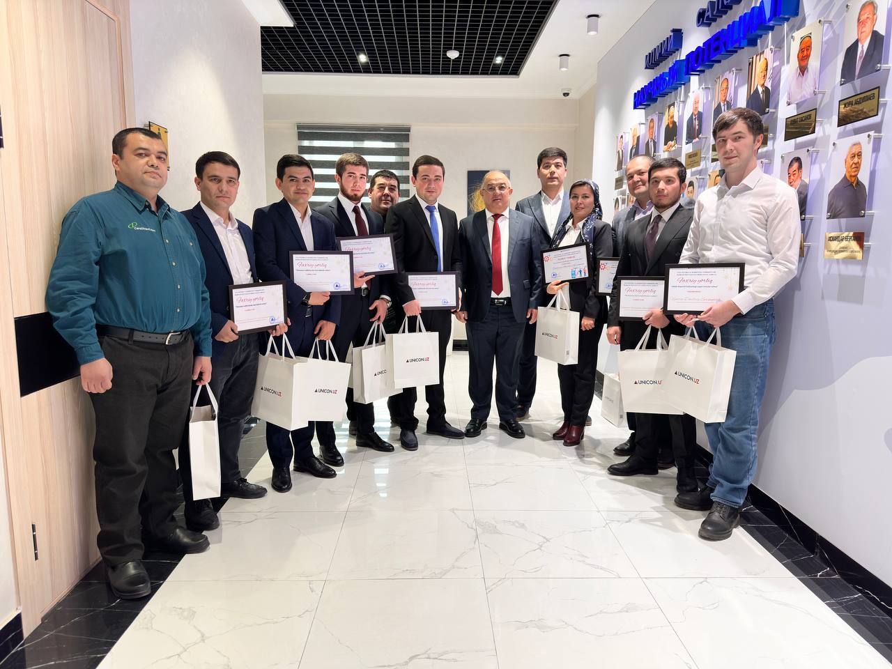 Kompaniya uchun ahmoq